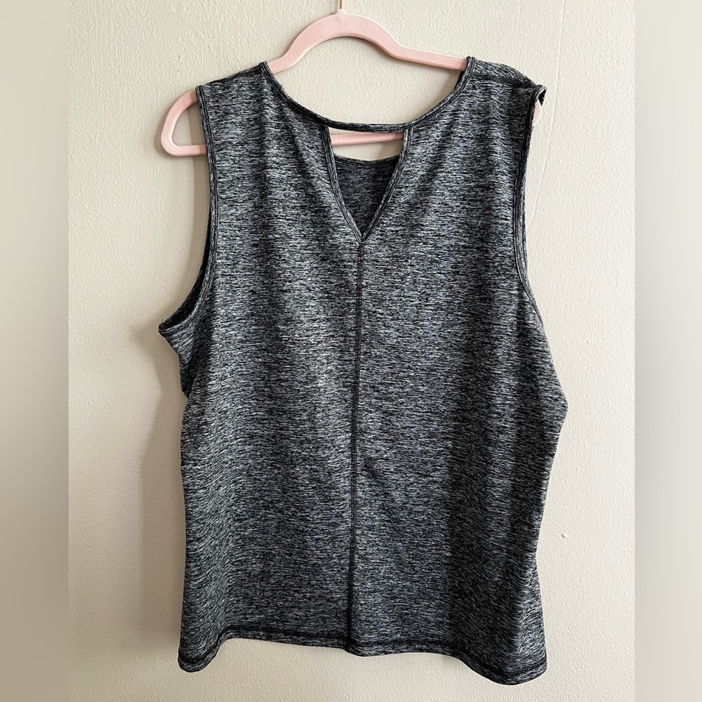 ID Ideology Womens Keyhole Back Sleeveless Quick Dry Workout Tank Top Plus 3X - Picture 5 of 7